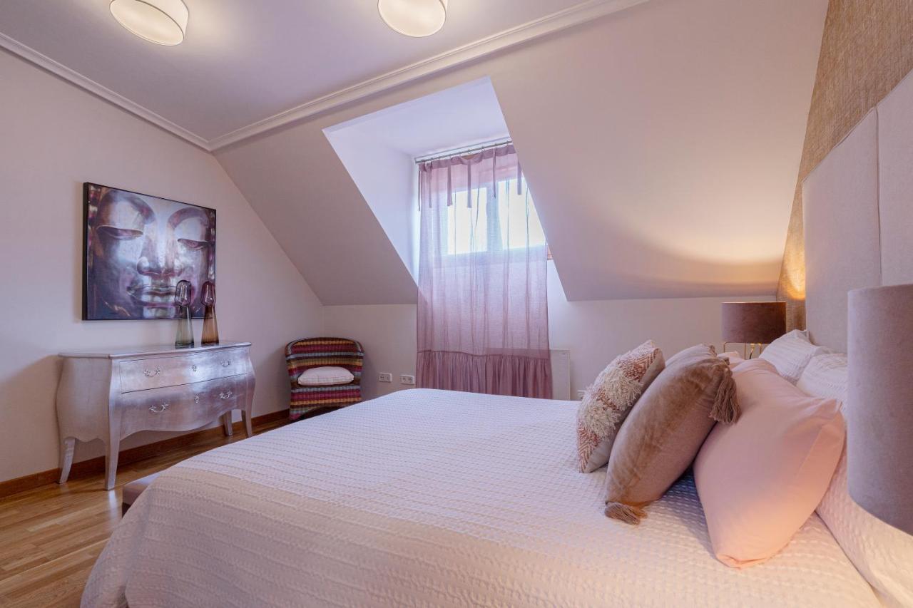 De La Guardia Suite Rosal โอเบียโด ภายนอก รูปภาพ